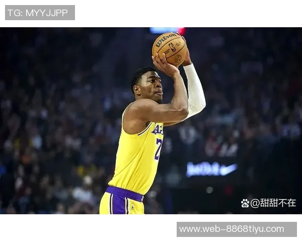 乔治状态低迷出战20分钟仅得10分三分球五投皆失表现令人失望 乔治状态低迷出战20分钟仅得10分三分球五投皆失表现令人失望