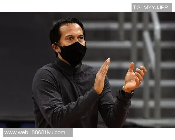 斯波谈阵容适配与战术调整：减少挡拆增多死球战术的深层原因分析